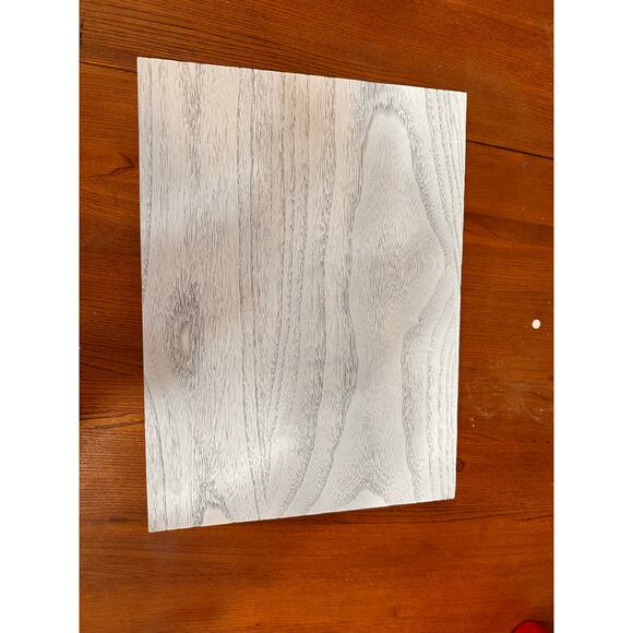 Rustic wood white set of 2 floating shelves with brackets - Picture 2 of 5